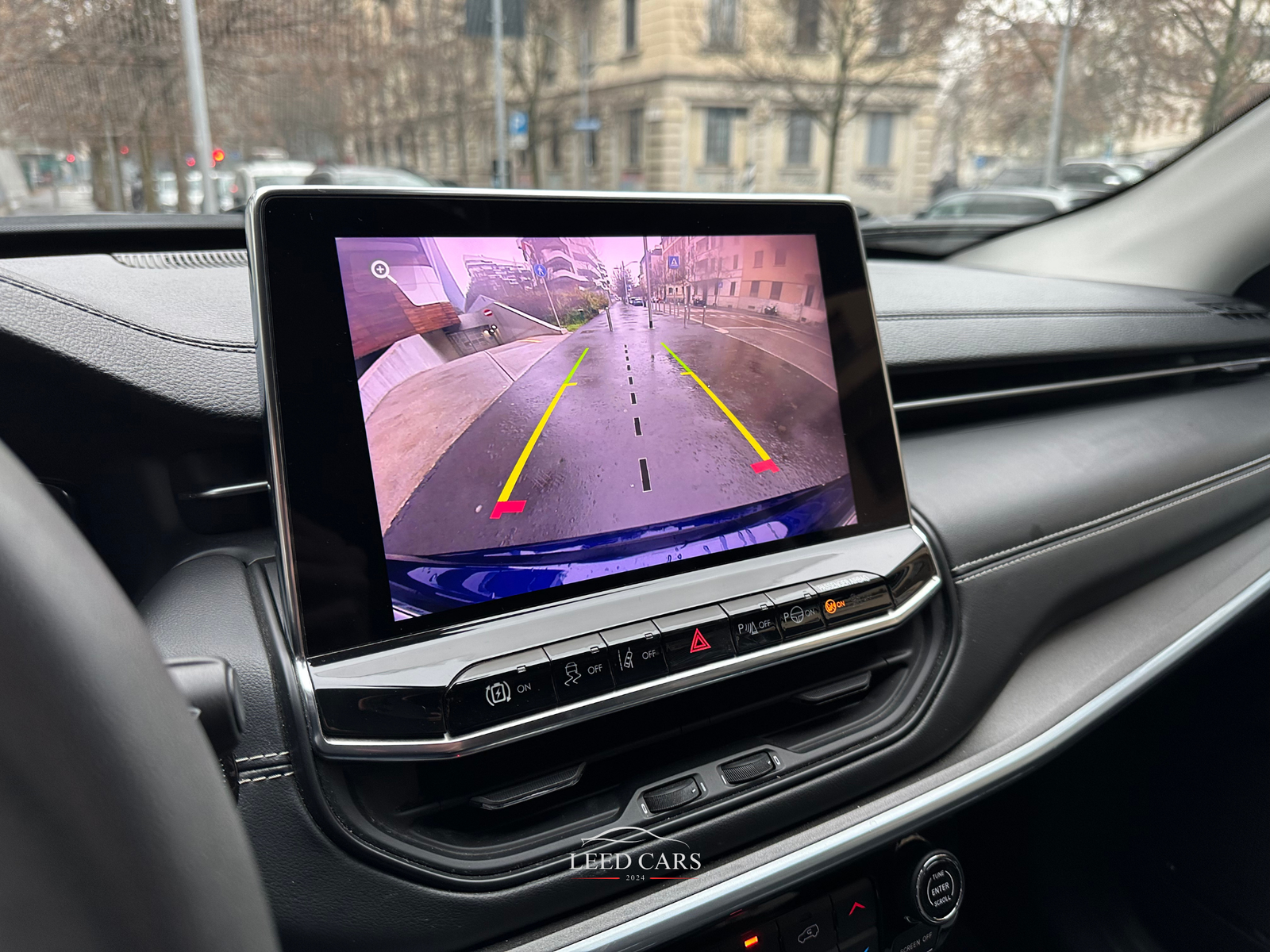 Compass 1.3 turbo PHEV 190CV LIMITED 4xe - immagine 12