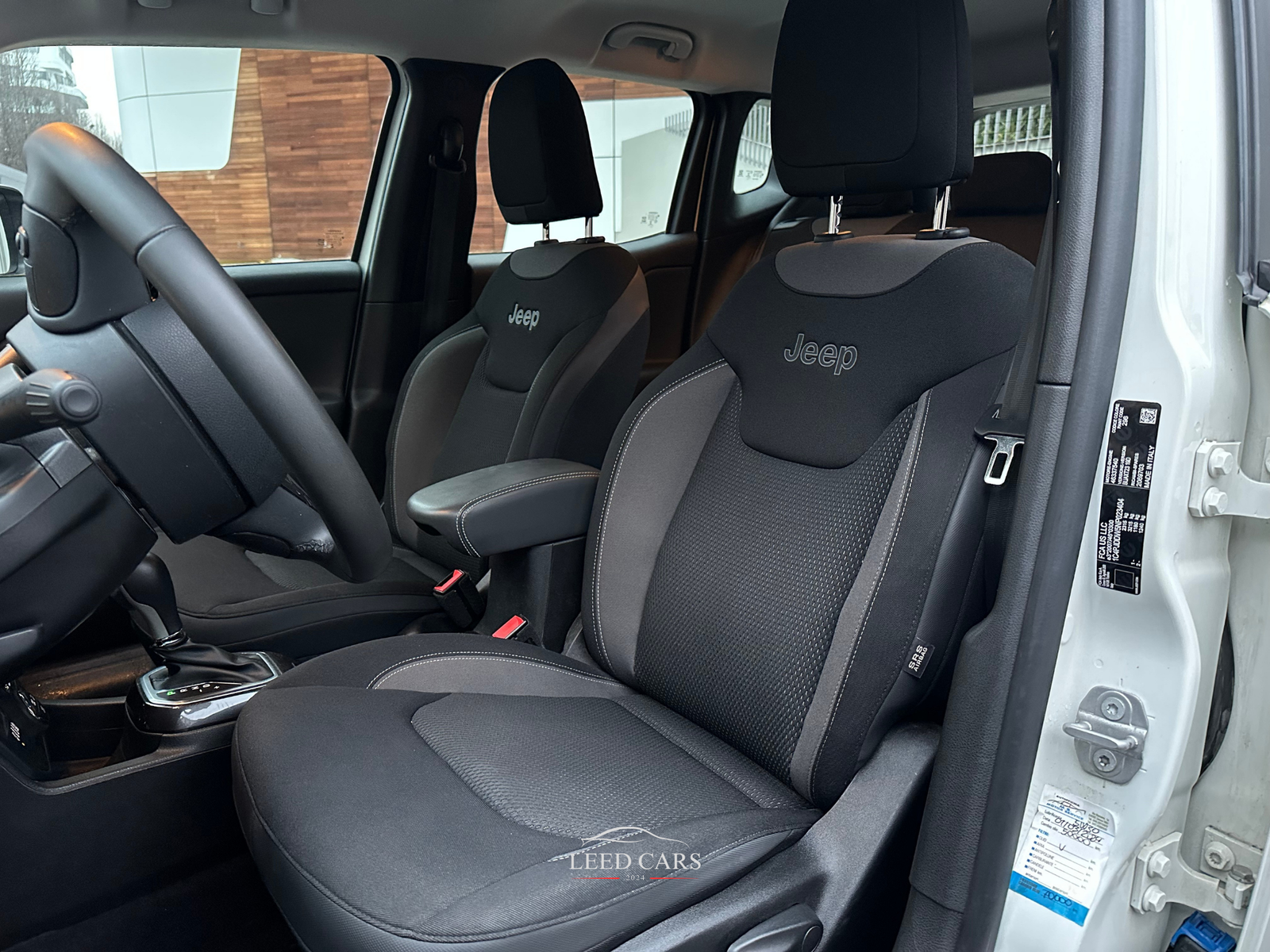 Renegade 1.3 t4 PHEV Limited 4xe at6 190CV - immagine 14