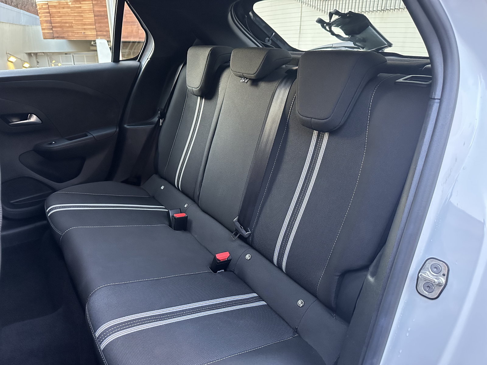 Corsa 1.2 GS 100cv AT8 - immagine 16