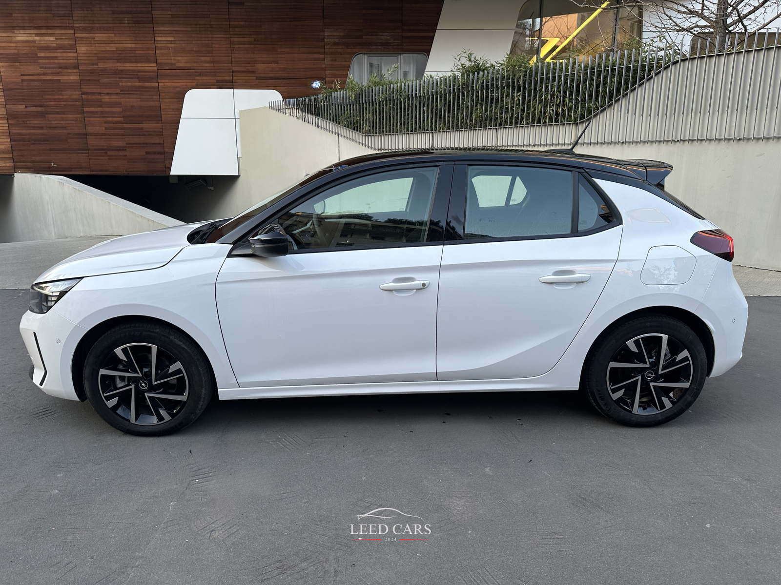 Corsa 1.2 GS 100cv AT8 - immagine 2